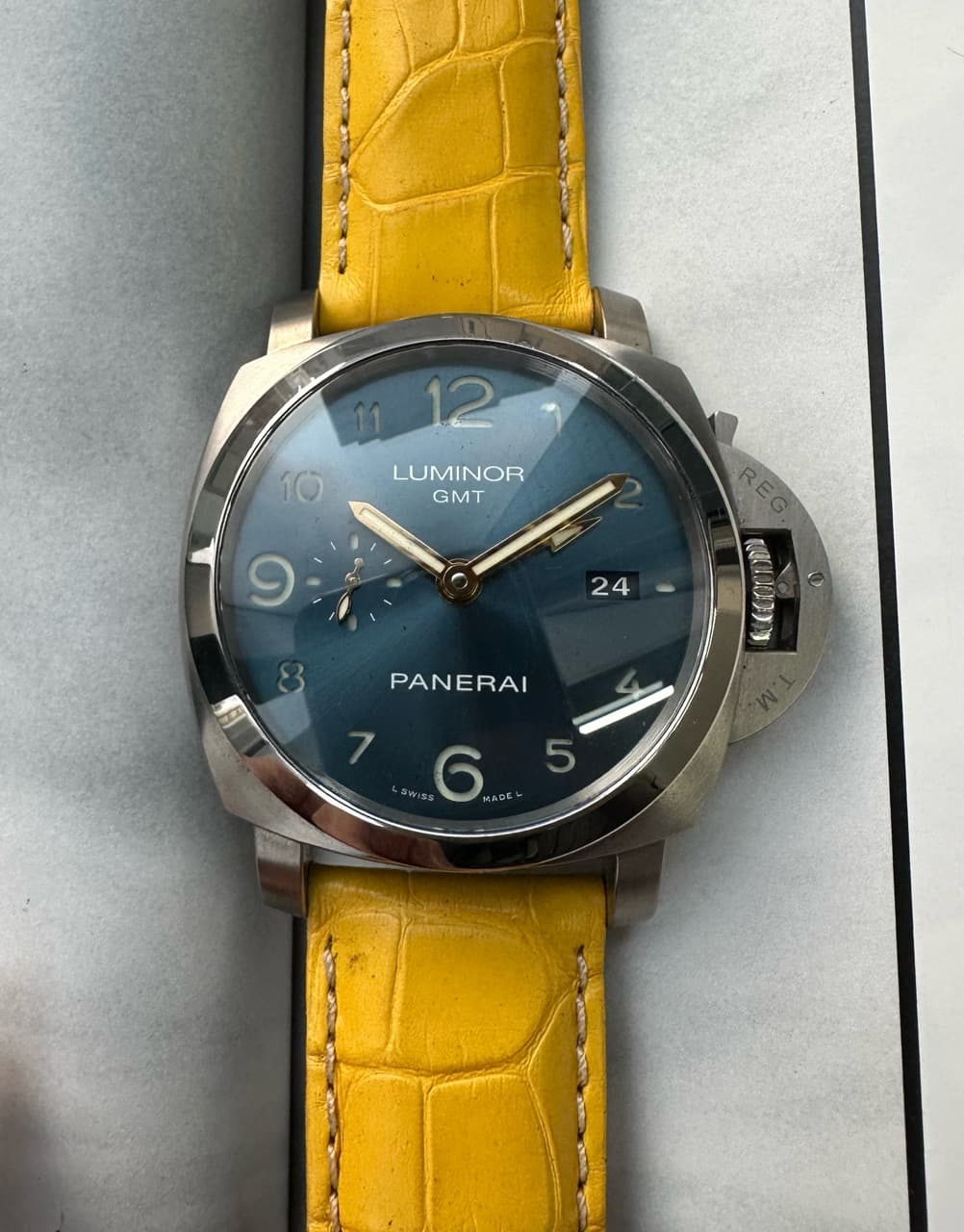 PANERAI PAM00437 Blue Dial 3 Days Automatic Titanium Limited Edition 100 PCS