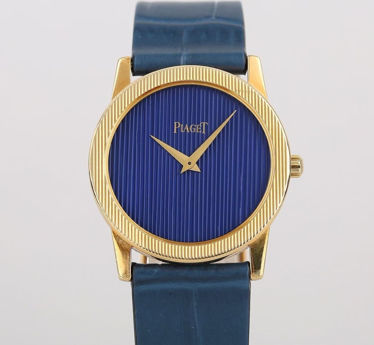 Piaget Vintage 18K Yellow Gold Blue Dial Ref 9894 